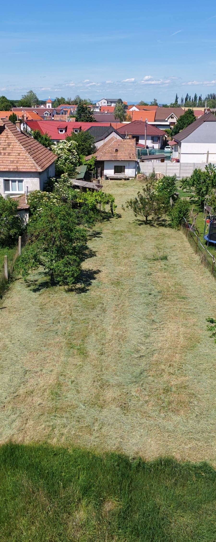 ZNÍŽENÁ CENA – Stavebný pozemok 907 m² v tichej lokalite Červeníka